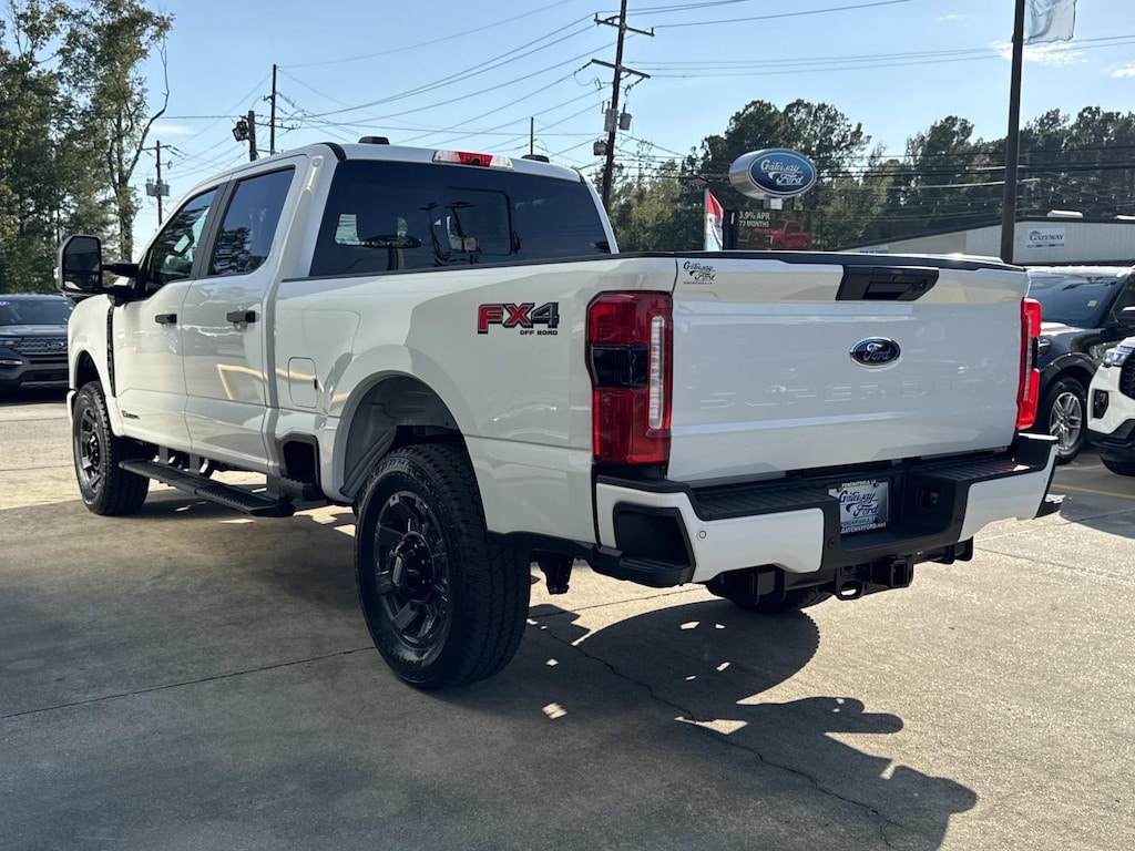 New 2026 Ford Super Duty F-250 SRW F-250 XL Crew Cab Pickup