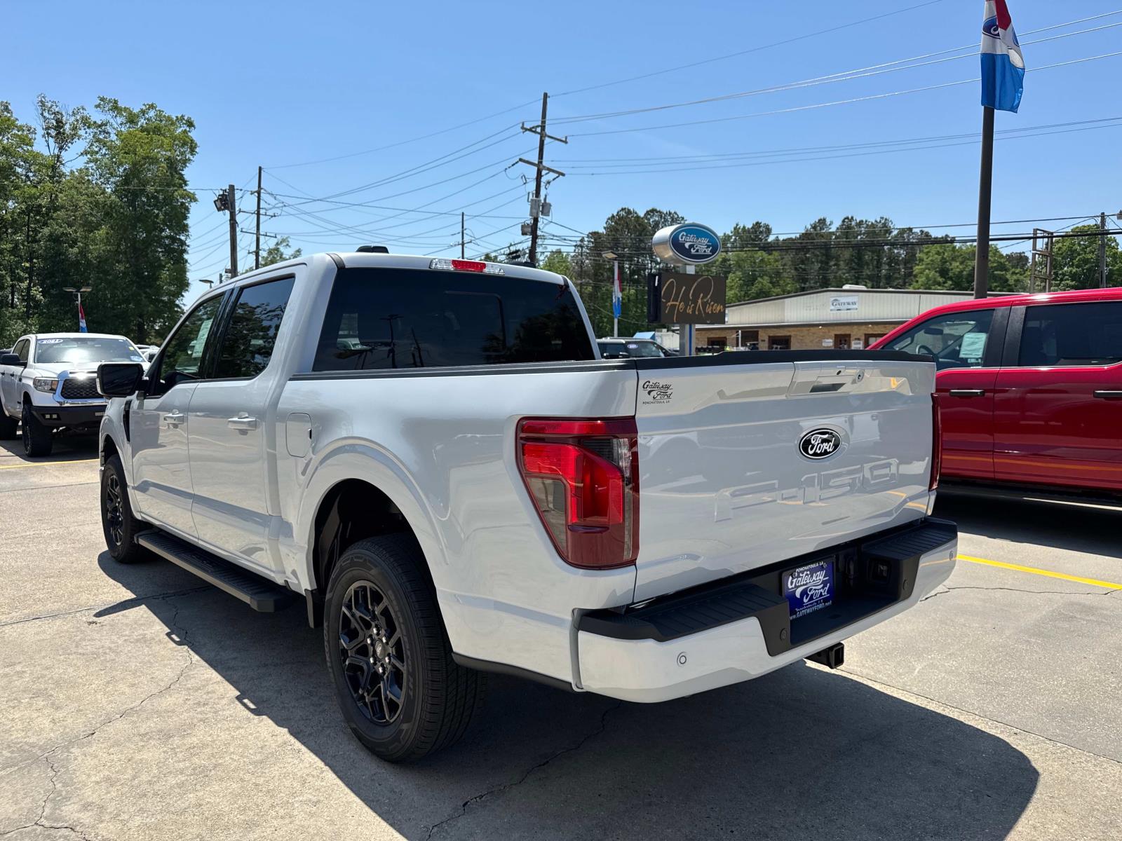 2025 Ford F-150 XLT photo 3