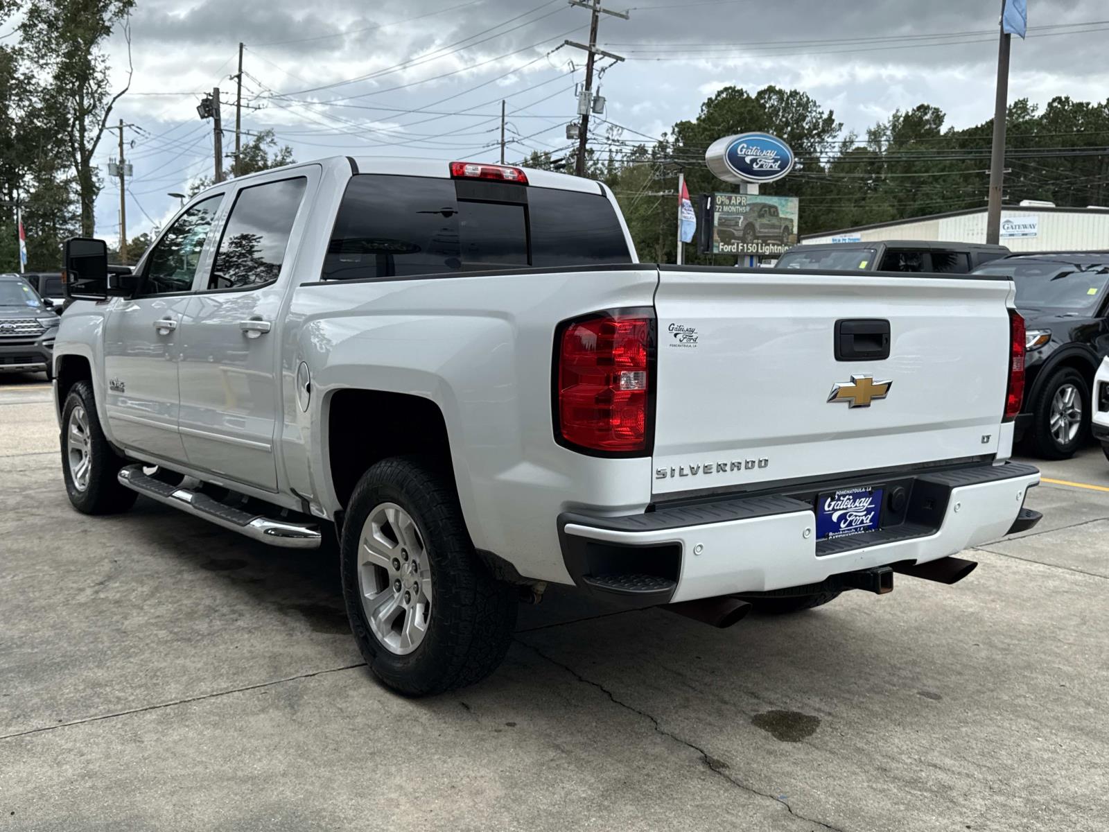 2018 Chevrolet Silverado 1500 photo 3