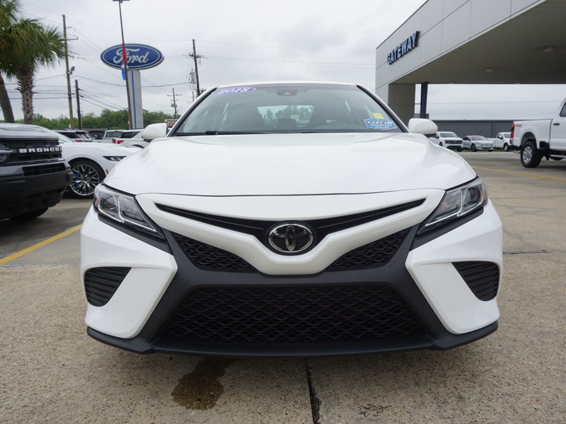 Used 2018 Toyota Camry SE with VIN 4T1B11HKXJU569624 for sale in Ponchatoula, LA