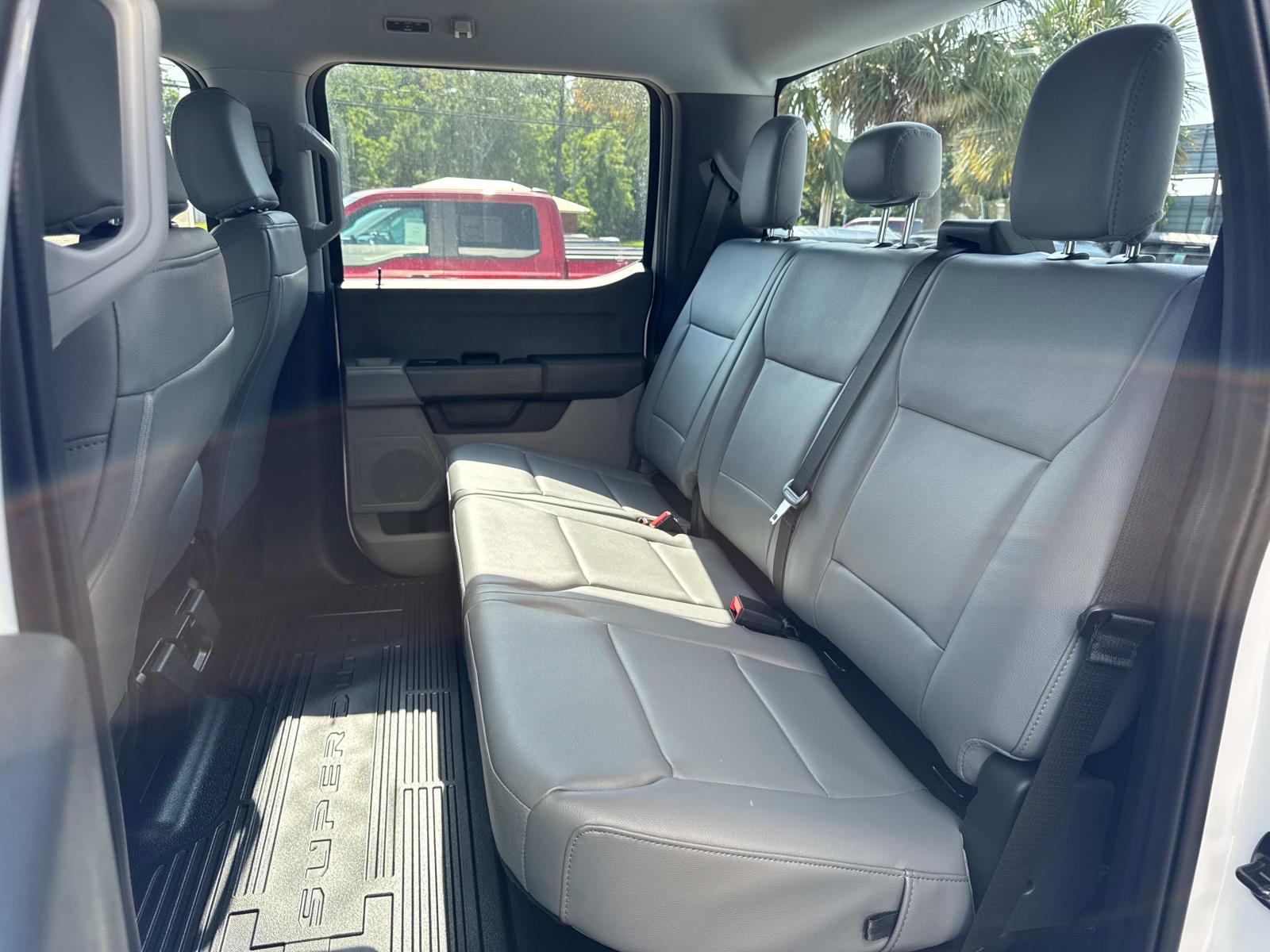 2025 Ford F-250 XL photo 4