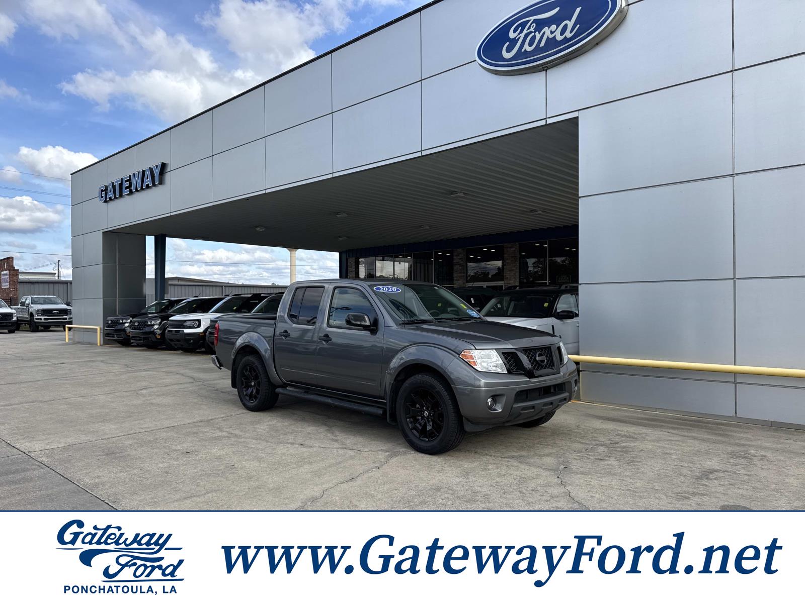 2020 Nissan Frontier SV's photo