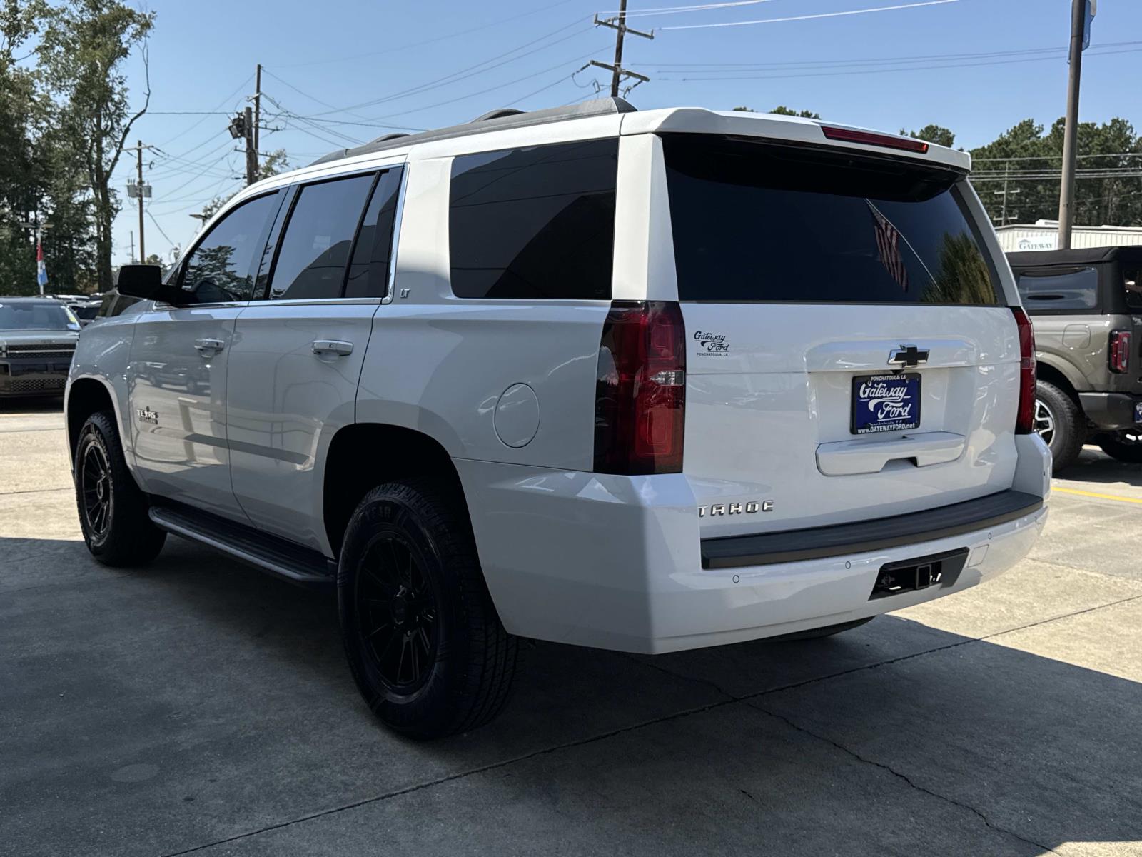 2020 Chevrolet Tahoe LT photo 3