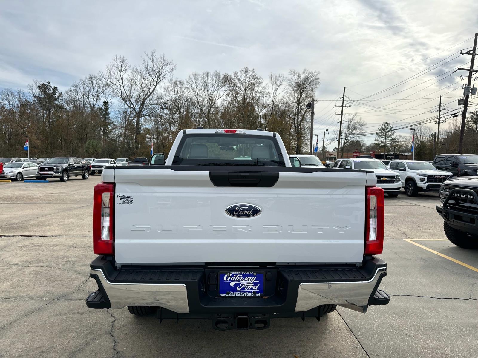 2025 Ford F-250 XL photo 4
