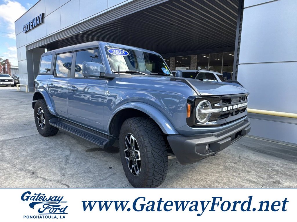 2025 Ford Bronco Outer Banks