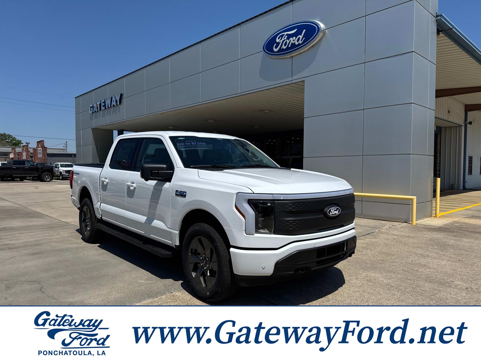 2025 Ford F-150 Lightning Flash's photo