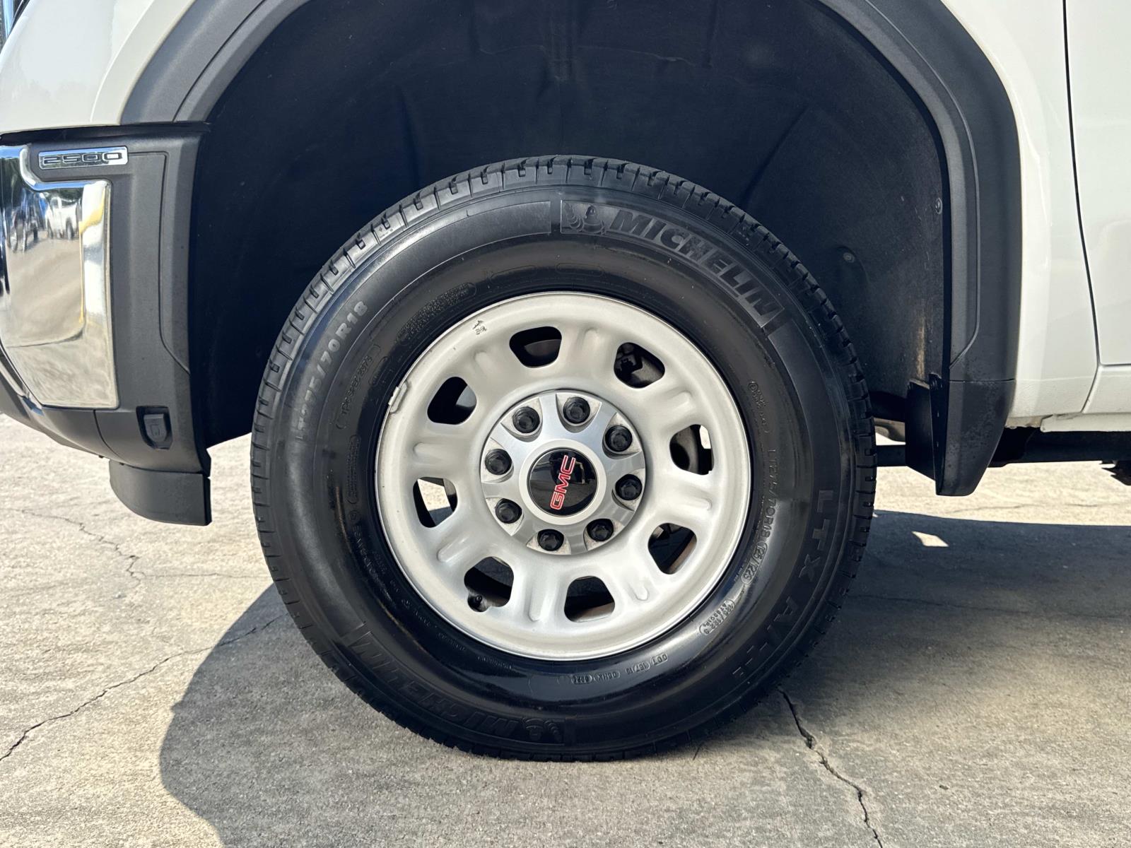 2024 Gmc Sierra Pro photo 3