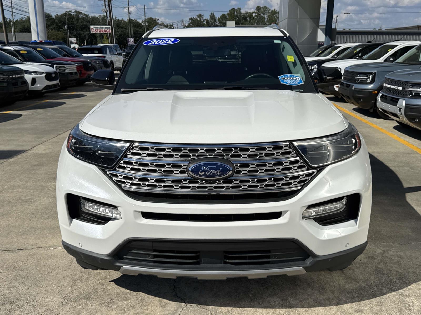 2022 Ford Explorer Limited photo 2