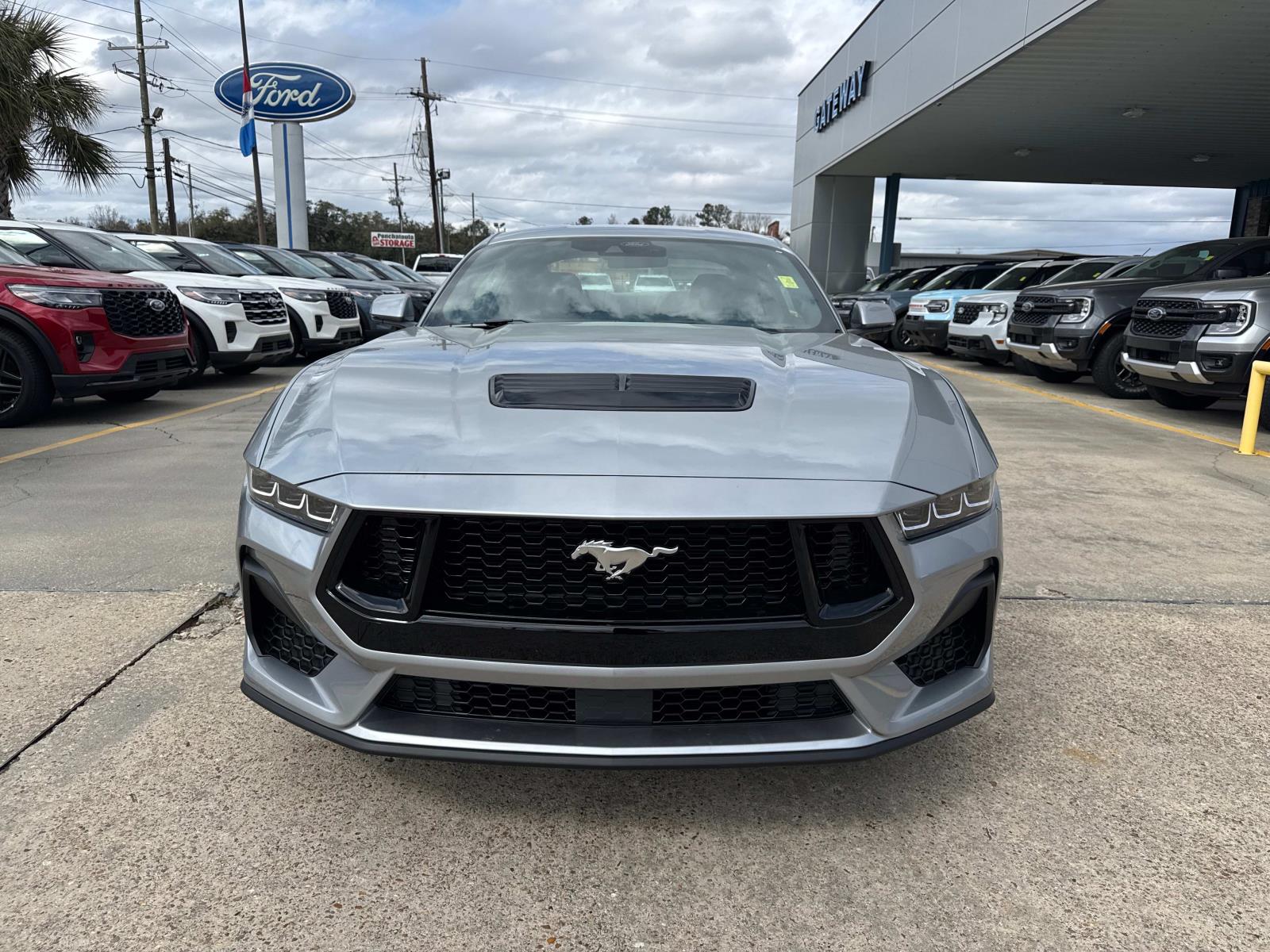 2025 Ford Mustang GT Premium photo 2