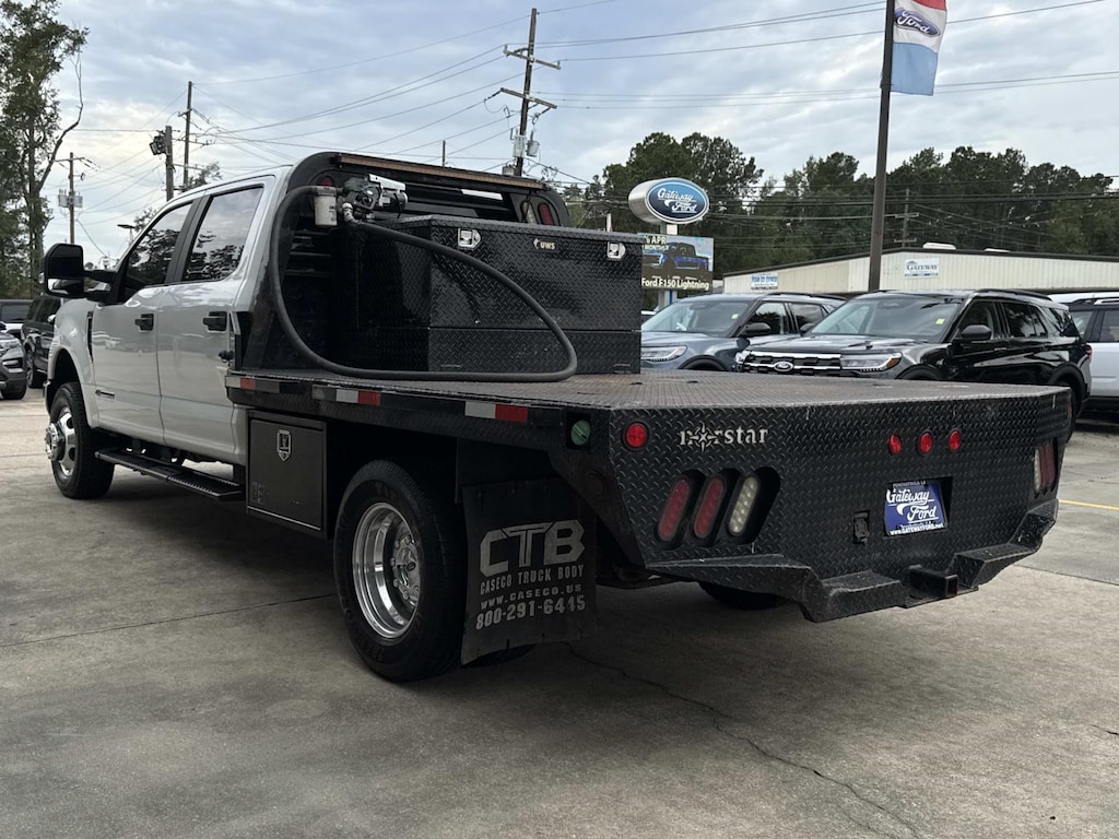 Used 2017 Ford Super Duty F-350 DRW XL 4WD Crew Cab 179 WB 60 CA Crew Cab Chassis-Cab