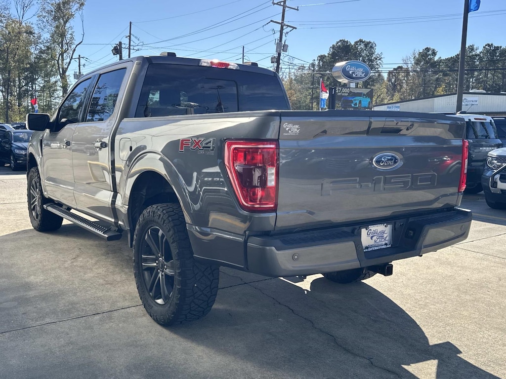 Used 2022 Ford F-150 XLT 4WD SuperCrew 5.5 Box Crew Cab Pickup