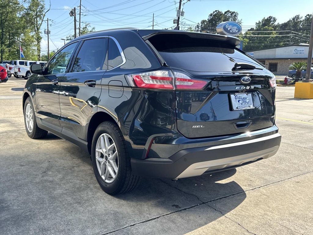 Used 2024 Ford Edge SEL SUV