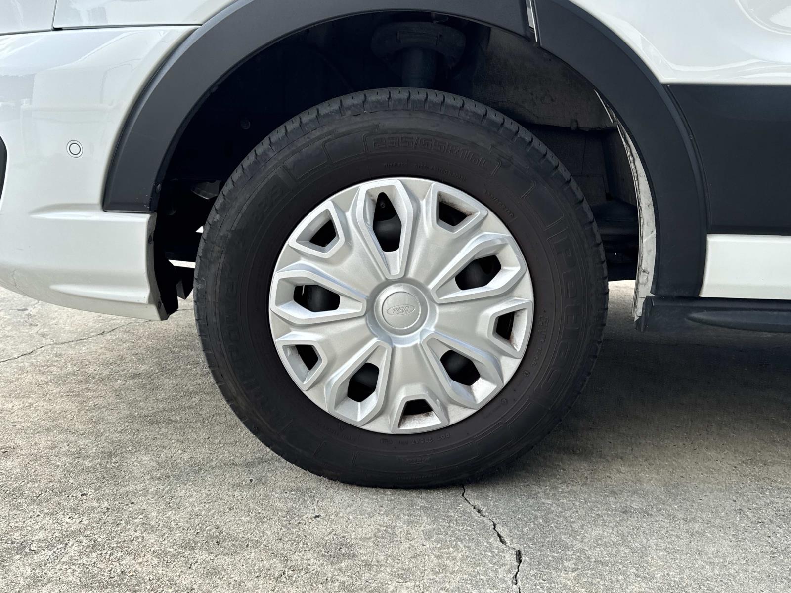 2022 Ford Transit photo 3