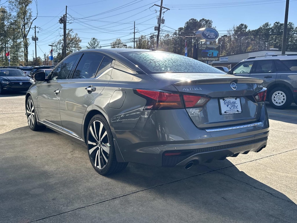 Used 2020 Nissan Altima 2.5 Platinum Sedan Car