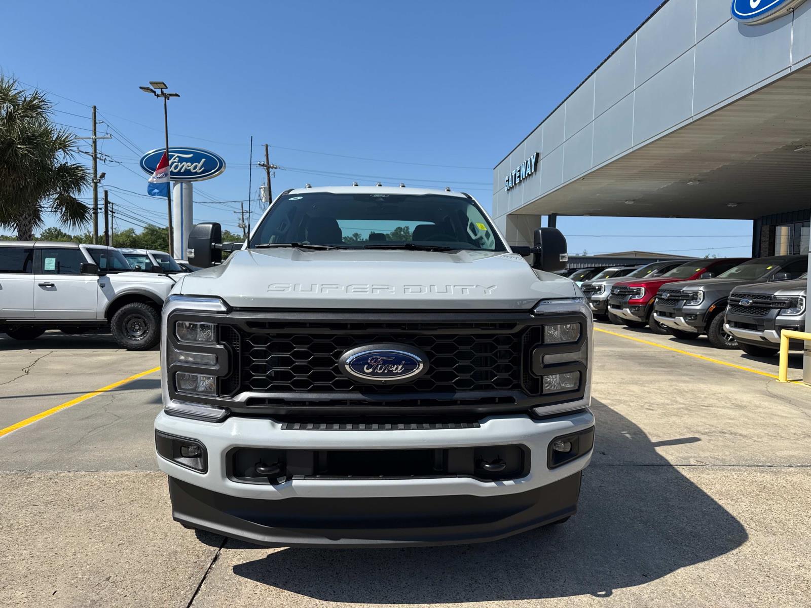 2025 Ford F-250 XL photo 2