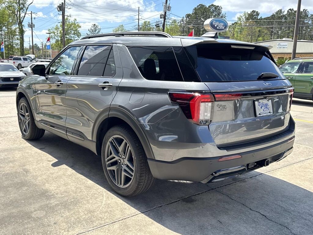 New 2026 Ford Explorer ST-Line SUV