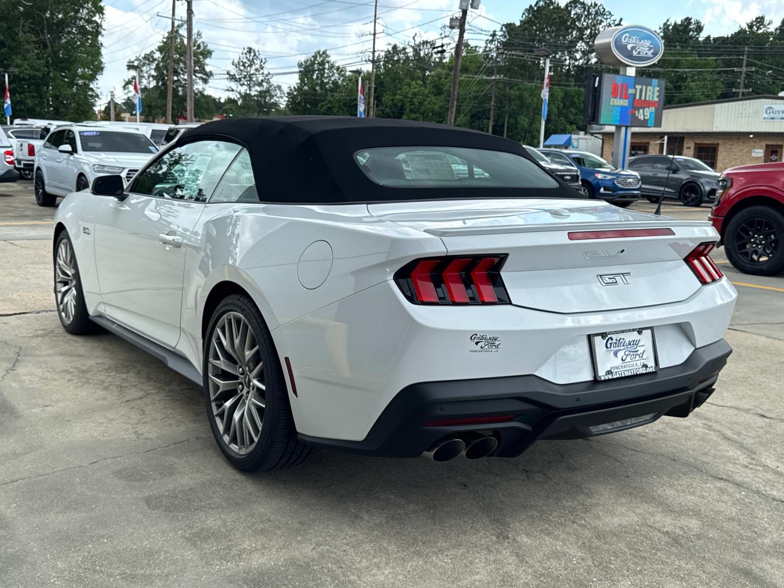 2025 Ford Mustang GT Premium Convertible photo 3