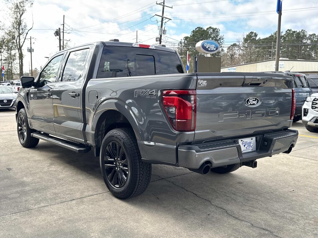 New 2025 Ford F-150 XLT Crew Cab Pickup