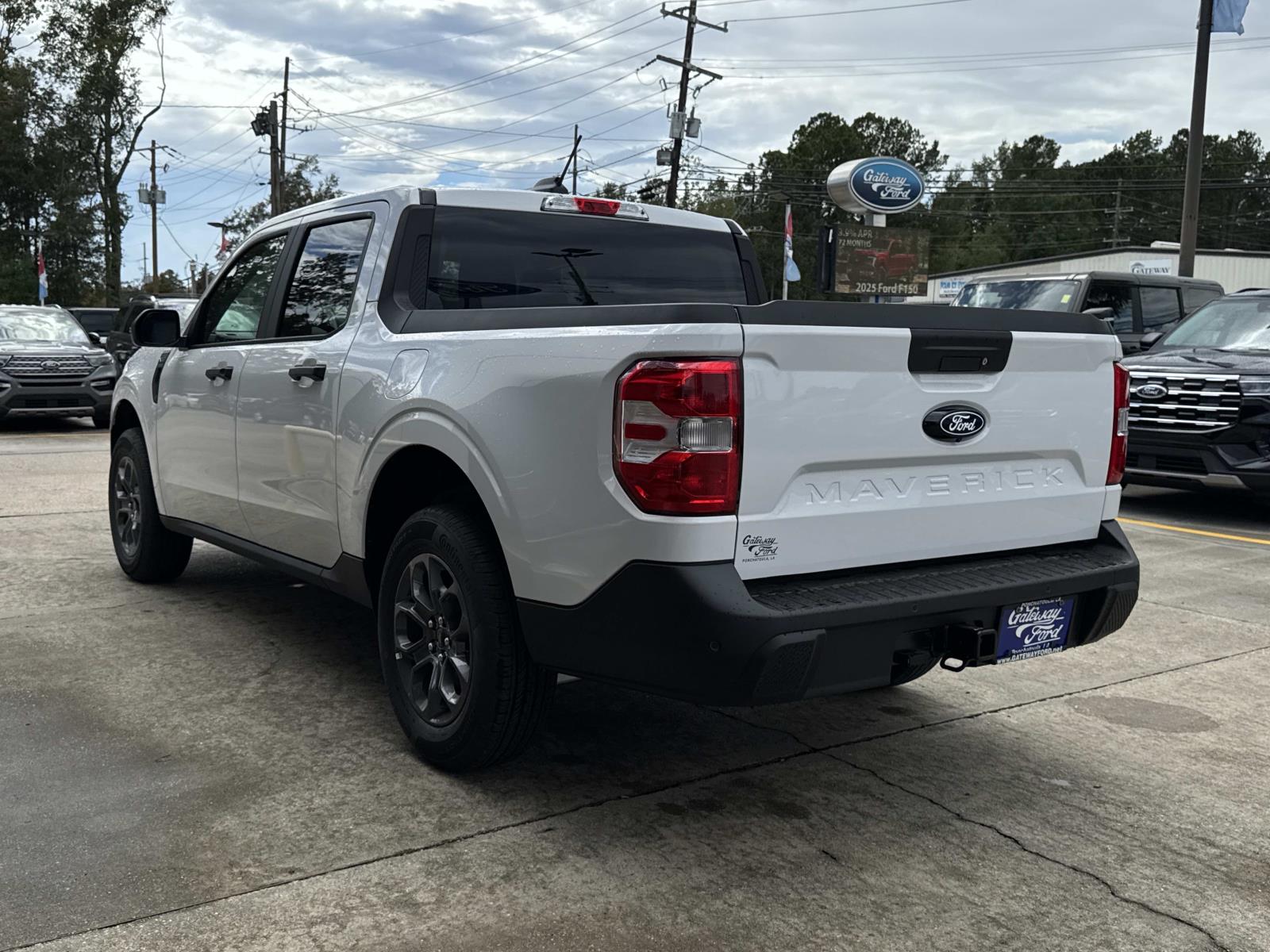 2025 Ford Maverick XLT photo 3