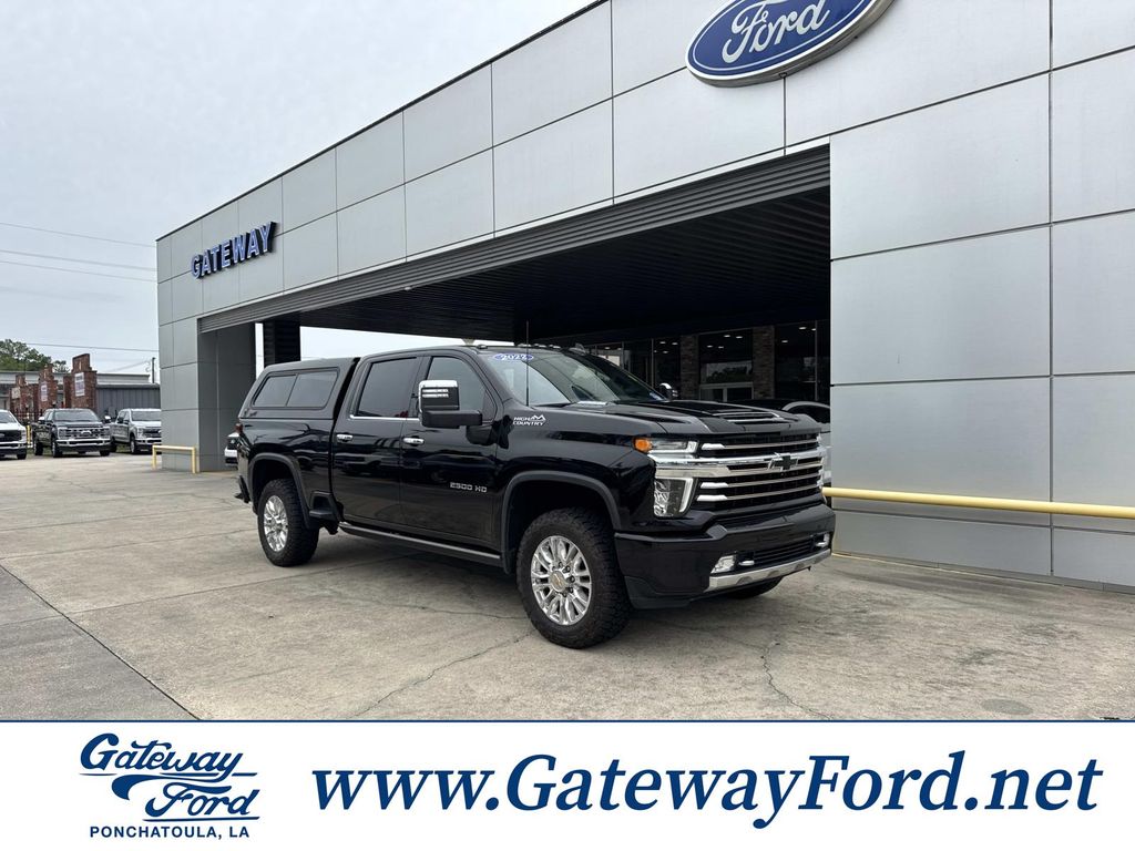 2022 Chevrolet Silverado HD High Country 4WD Crew Cab Standard Box's photo