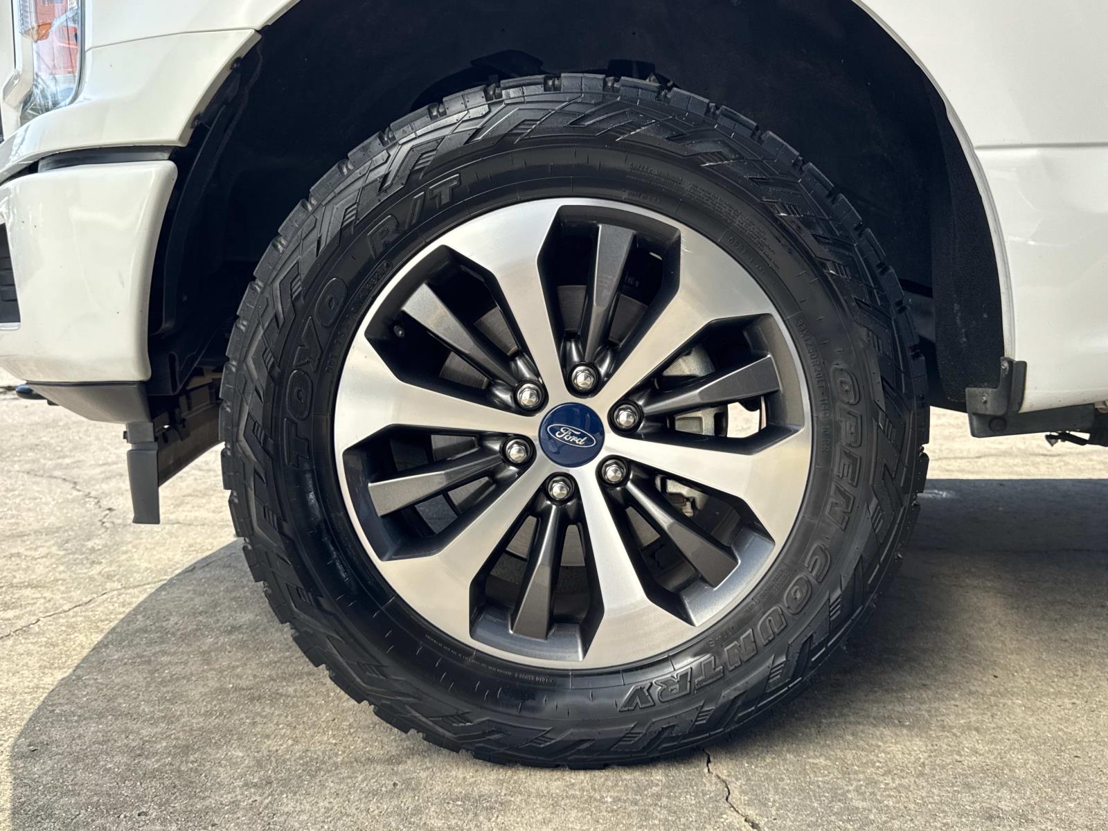 2020 Ford F-150 XL photo 3