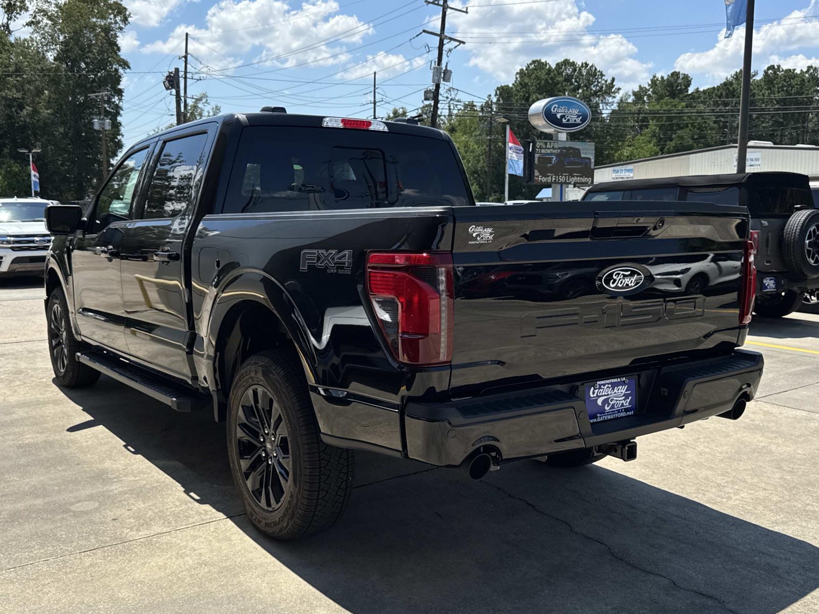 2025 Ford F-150 XLT photo 3