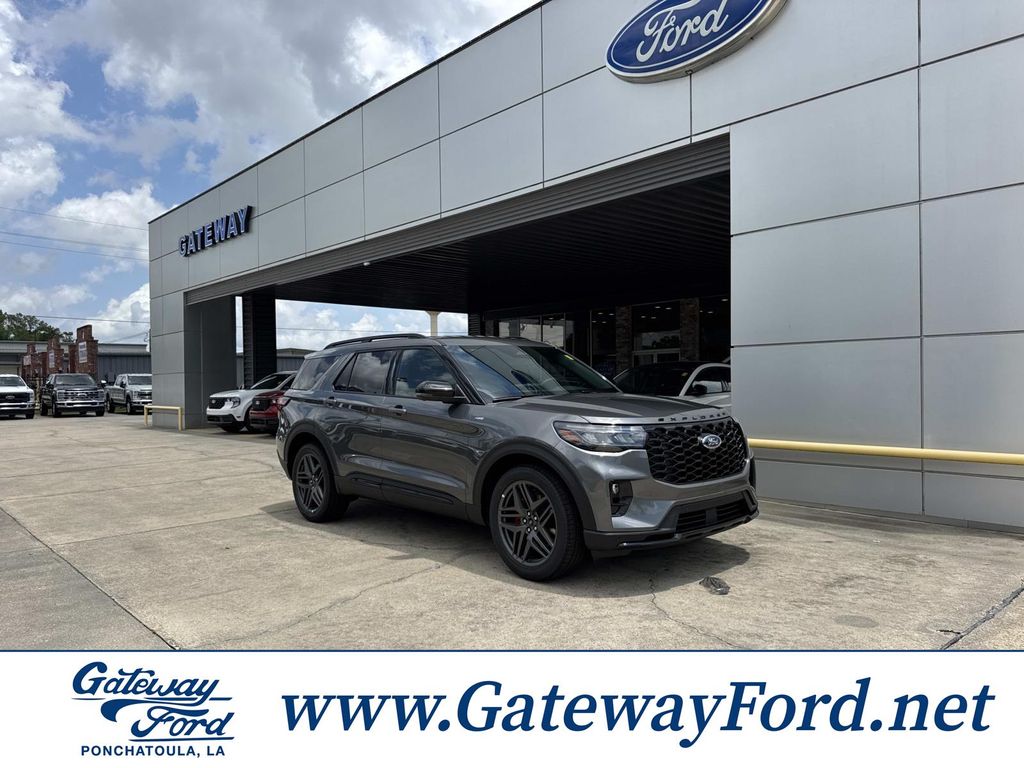 2026 Ford Explorer ST-LINE RWD's photo