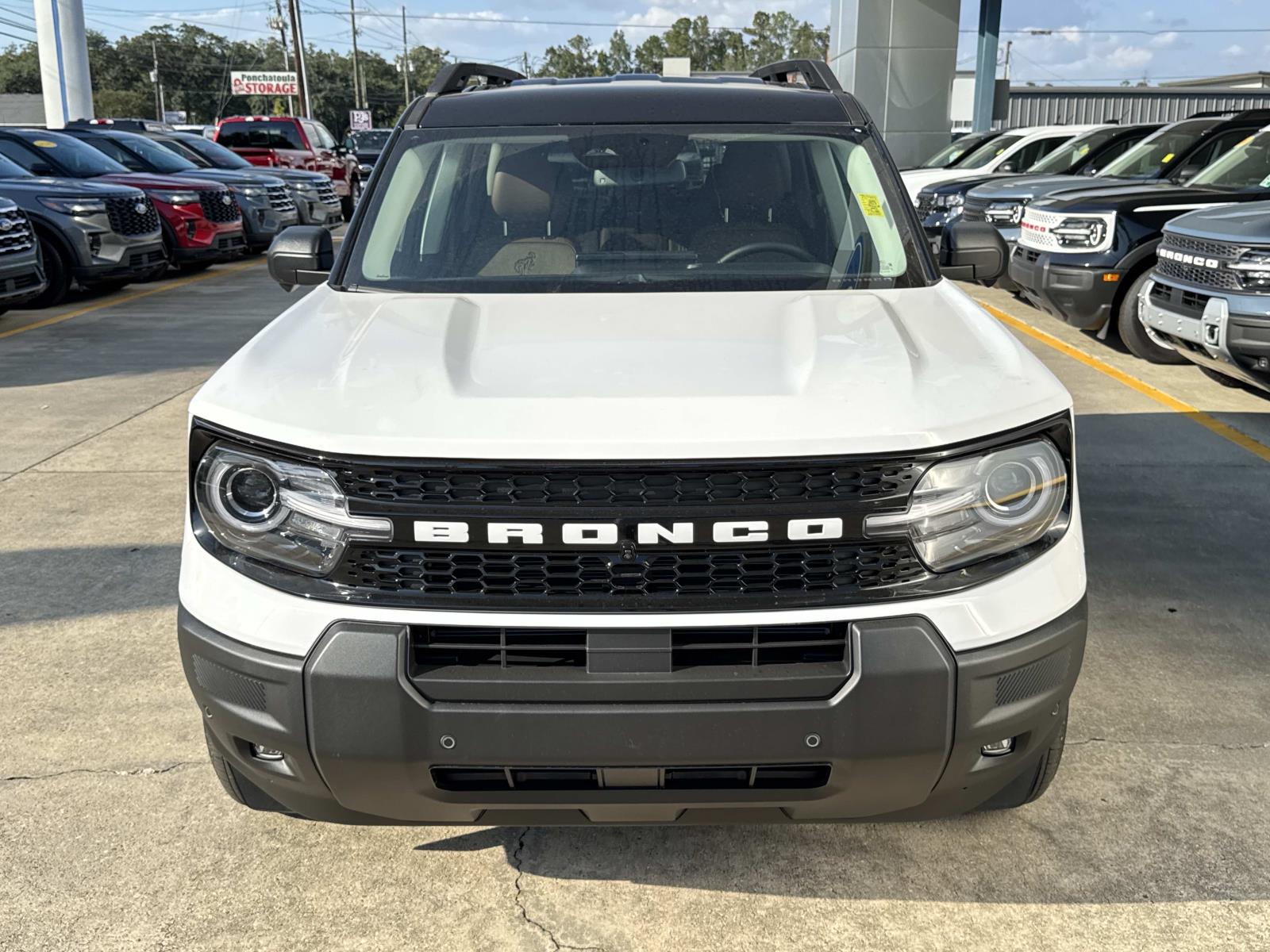 2025 Ford Bronco Sport Outer Banks photo 2