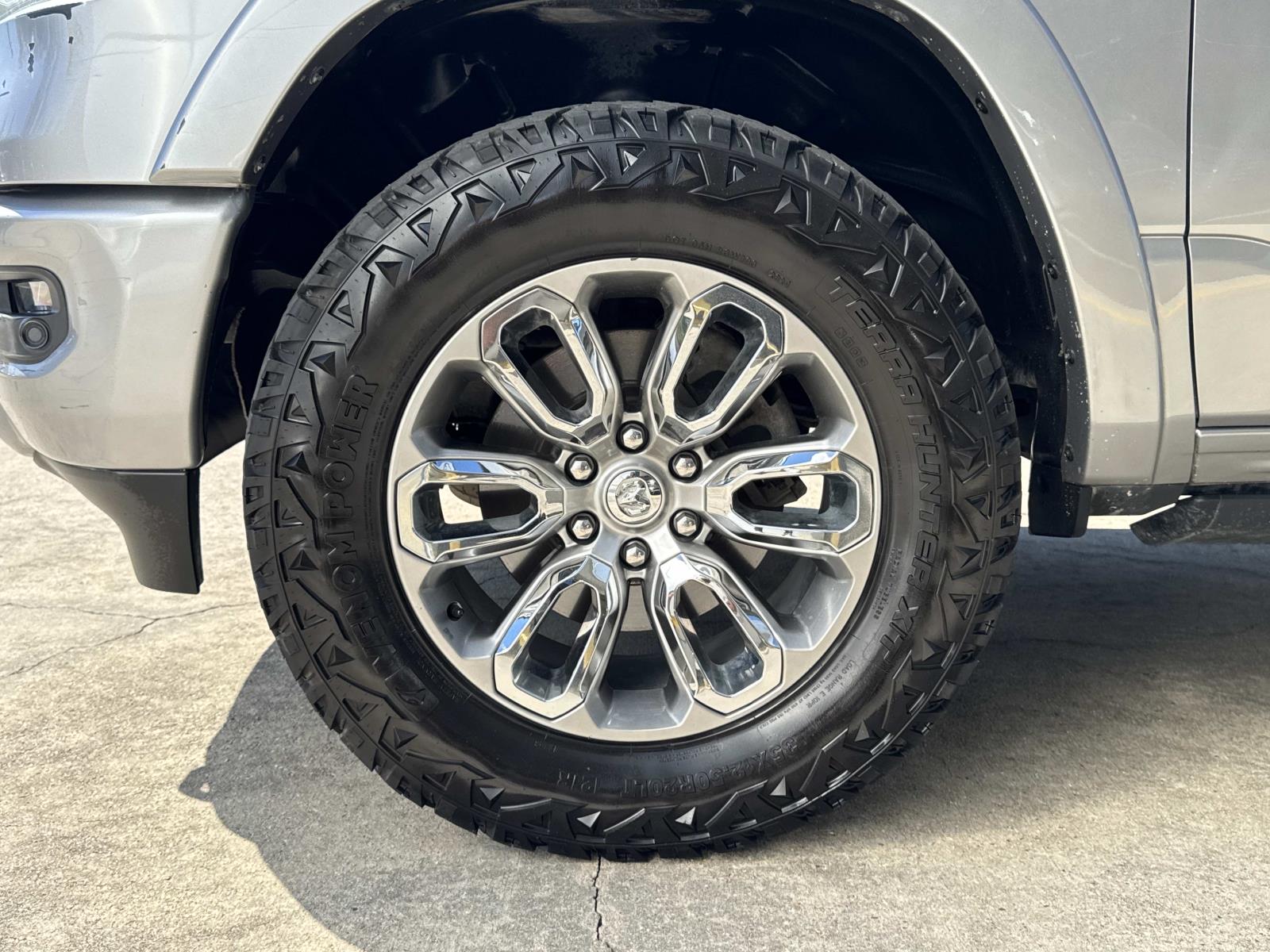 2021 Ram 1500 Laramie photo 3