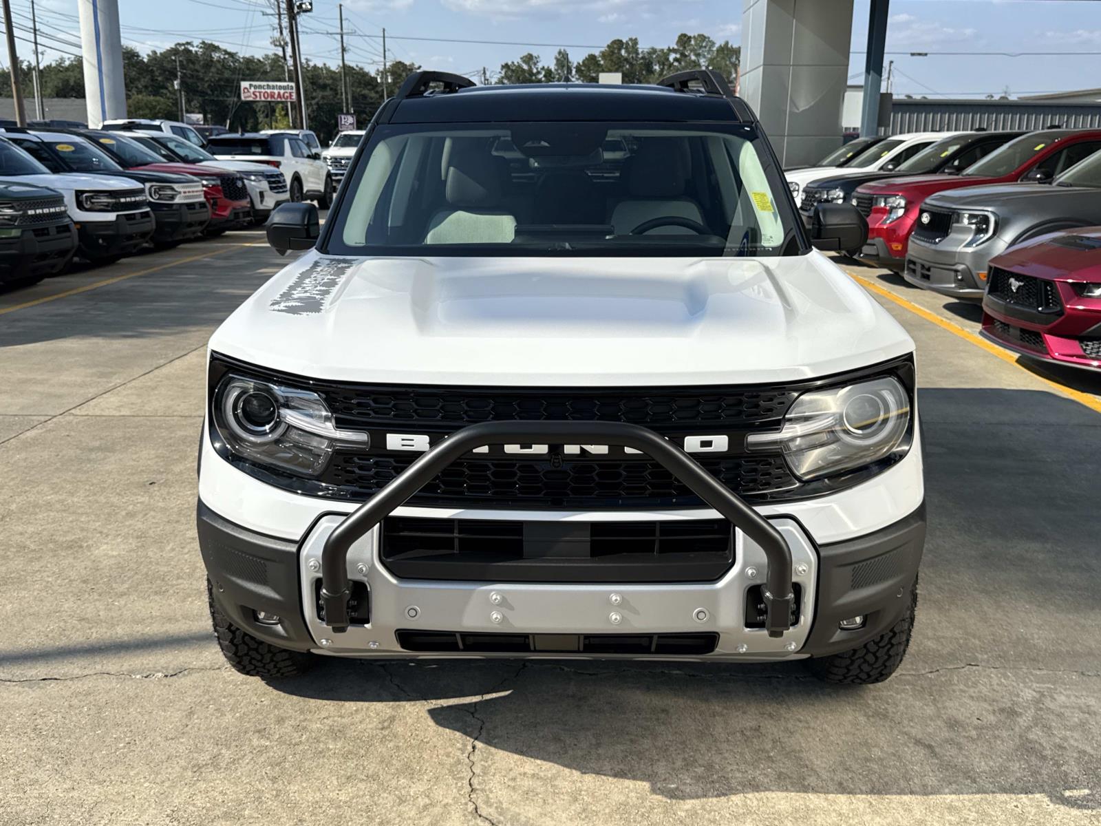 2025 Ford Bronco Sport Badlands photo 2