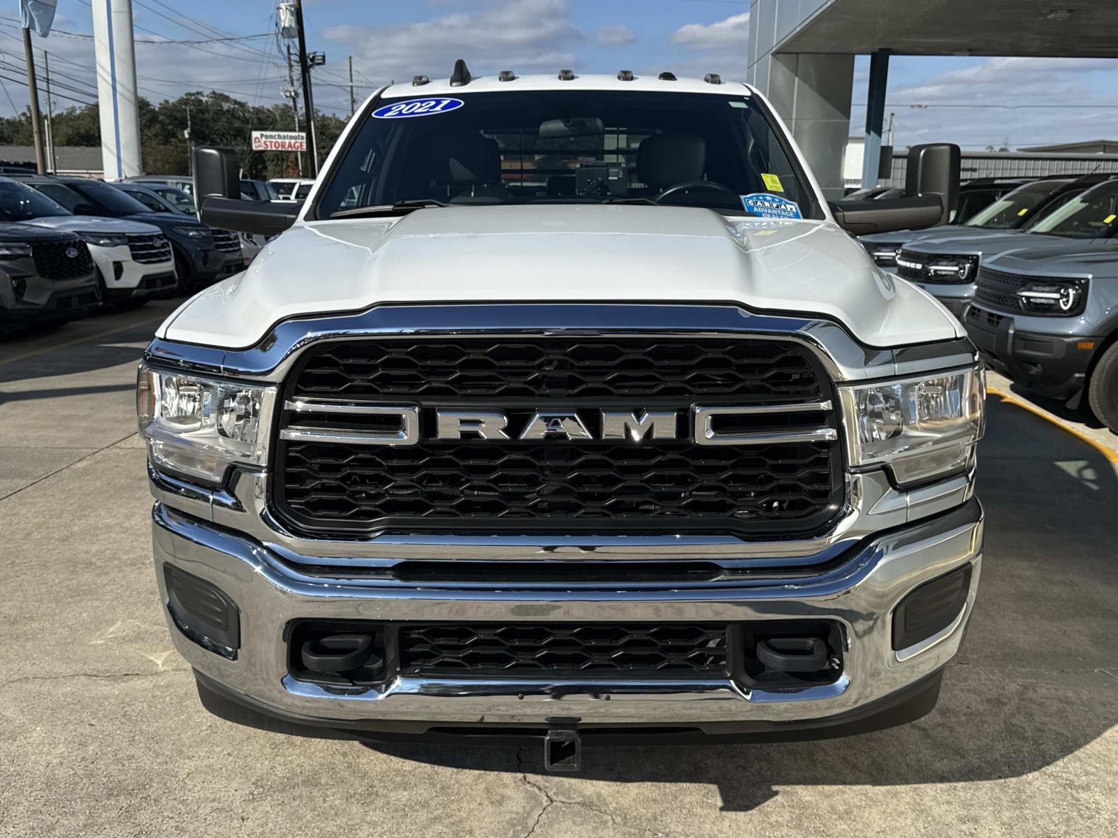 2021 Ram 3500 Tradesman photo 2