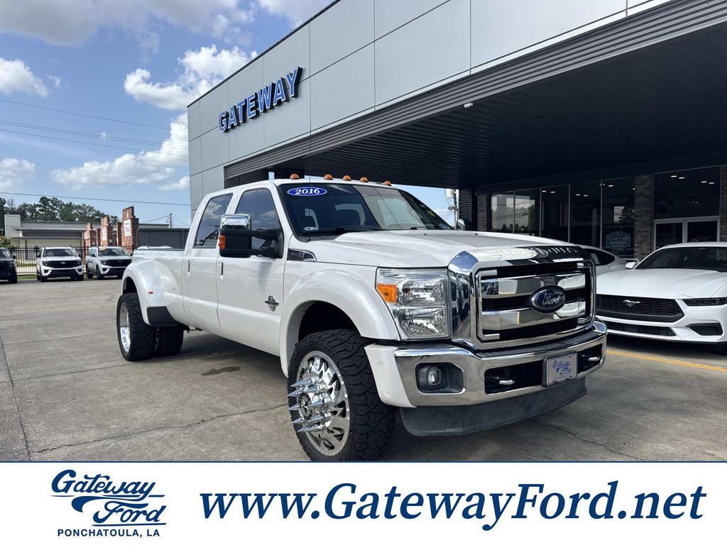 2016 Ford Super Duty F-450 Lariat