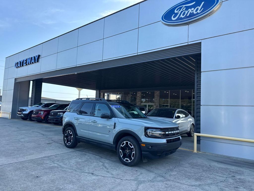 2022 Ford Bronco Sport Outer Banks 4X4's photo