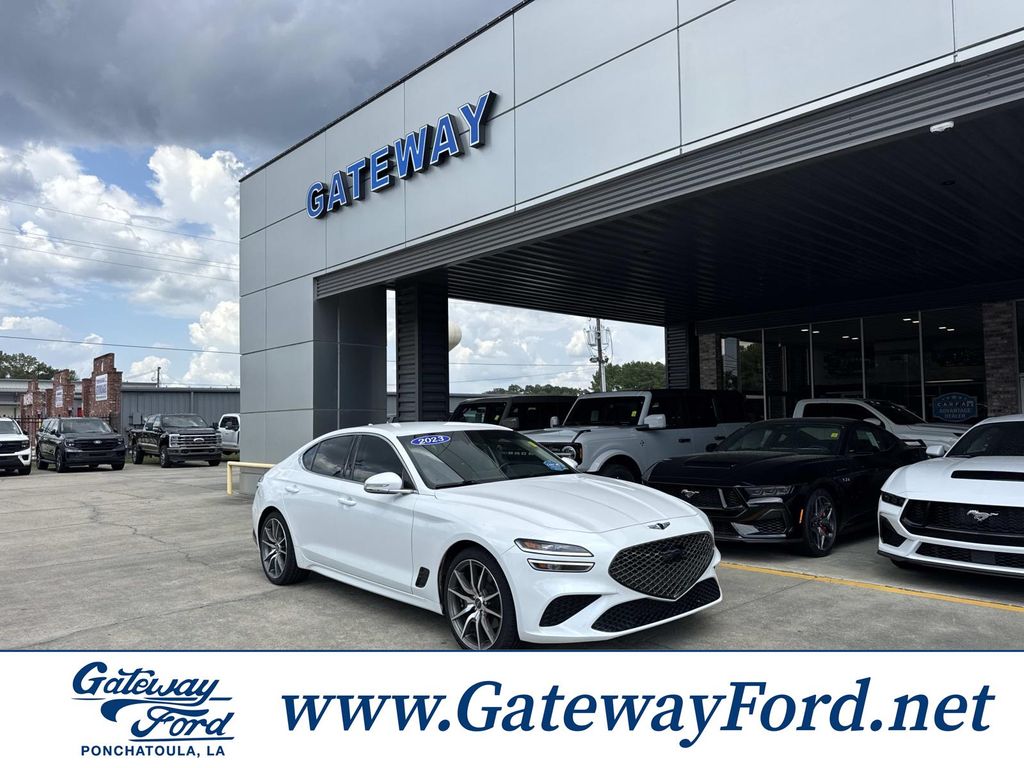 2023 Genesis G70 2.0T