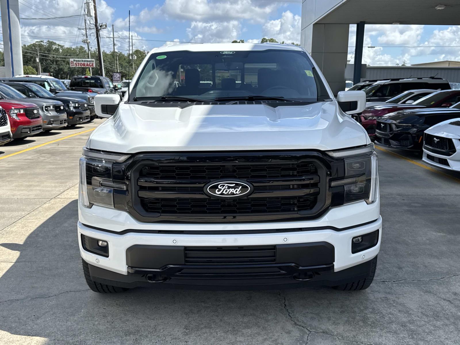 2025 Ford F-150 Lariat photo 2