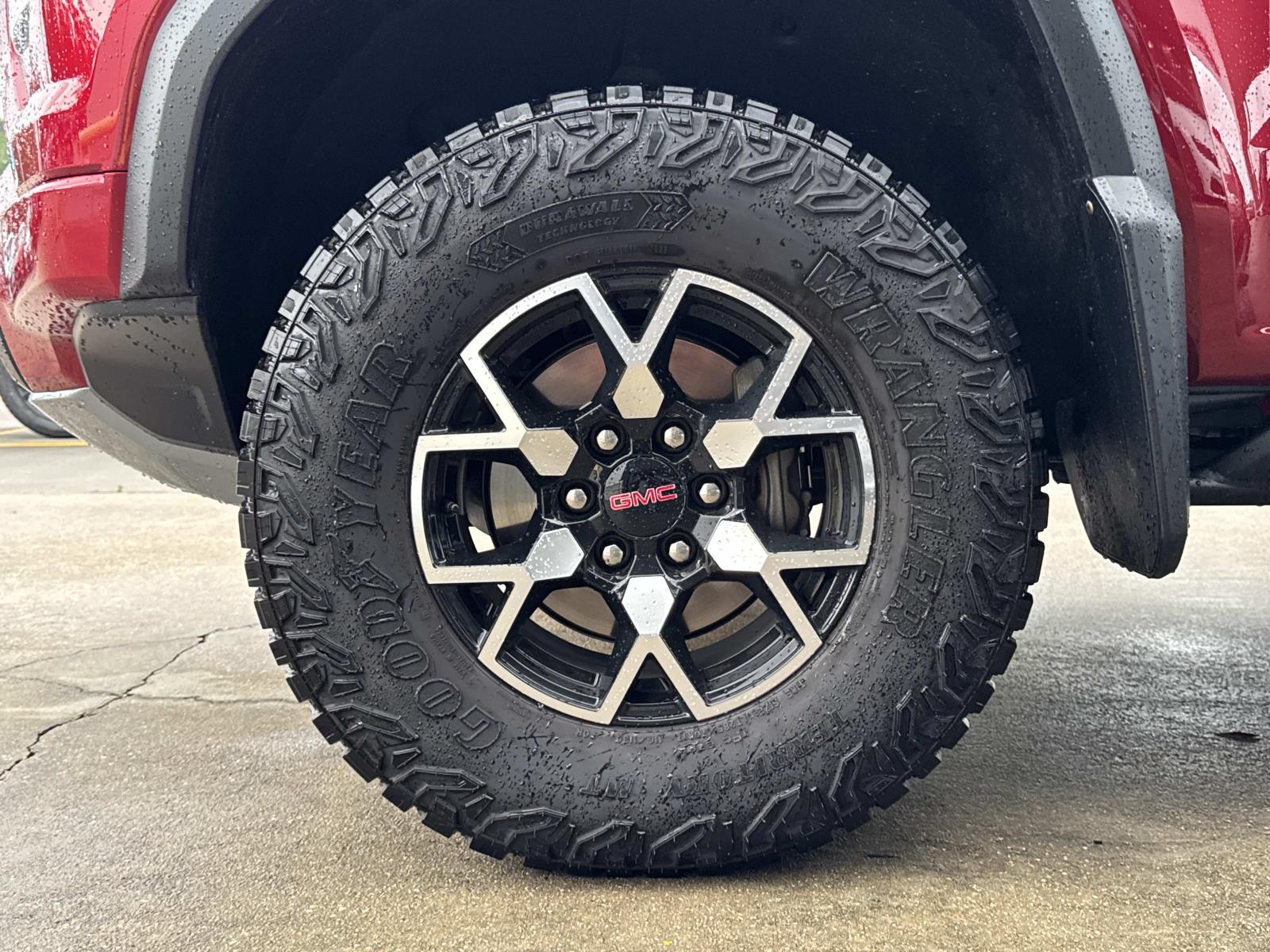 2024 Gmc Canyon AT4X photo 3