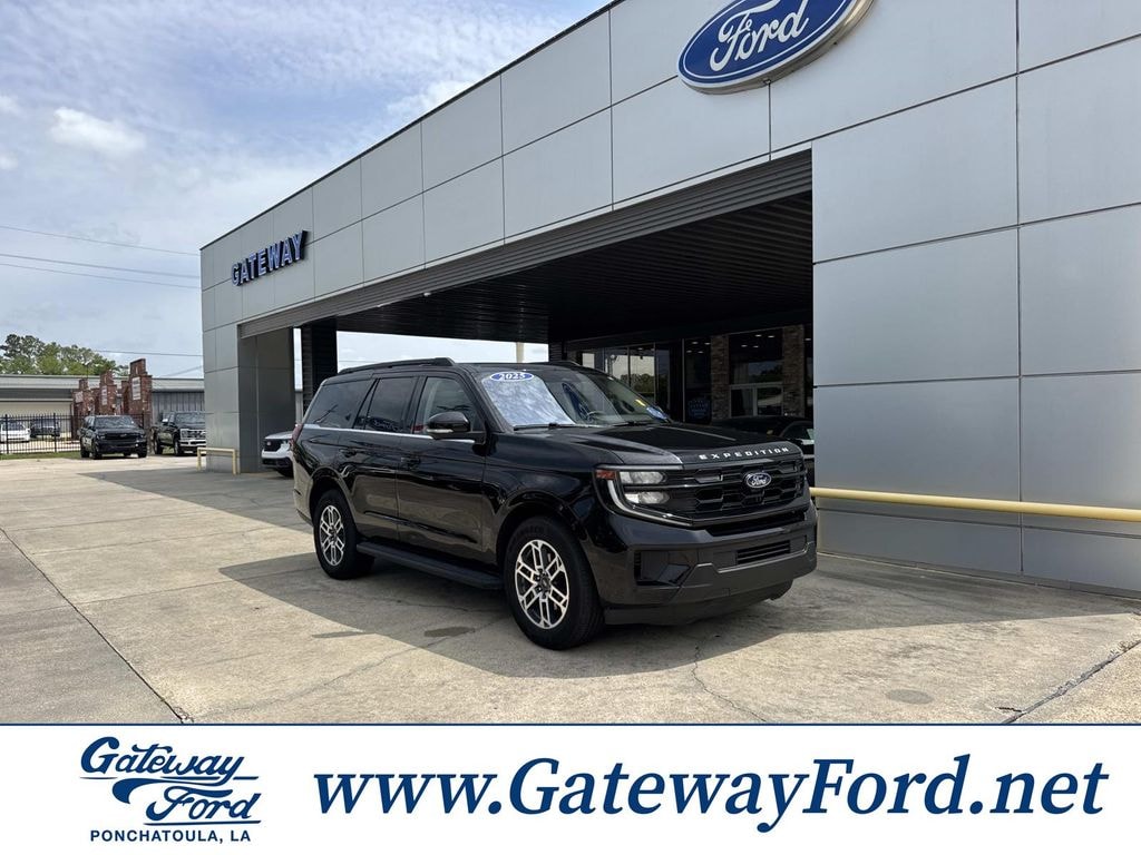 Used 2025 Ford Expedition Active SUV