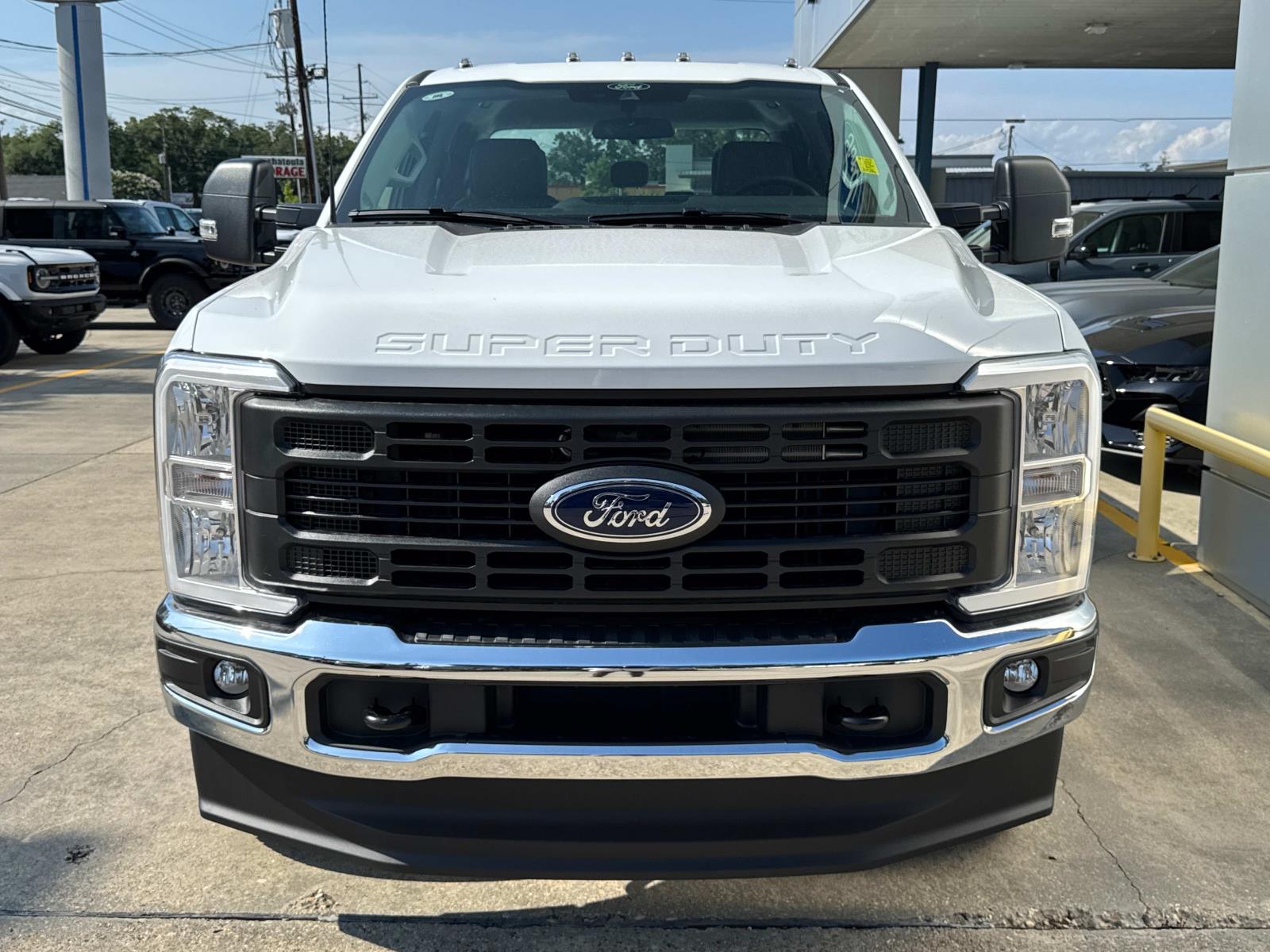 2025 Ford F-250 XL photo 2