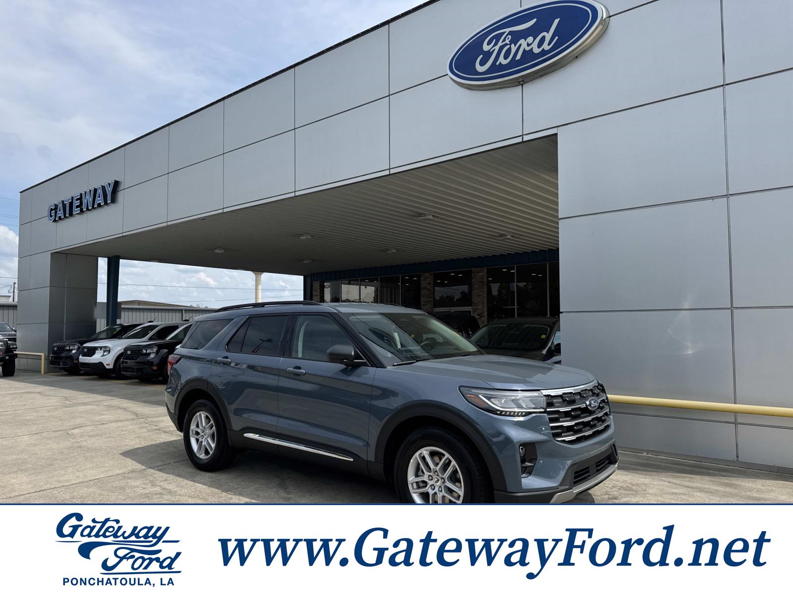 2025 Ford Explorer Active's photo