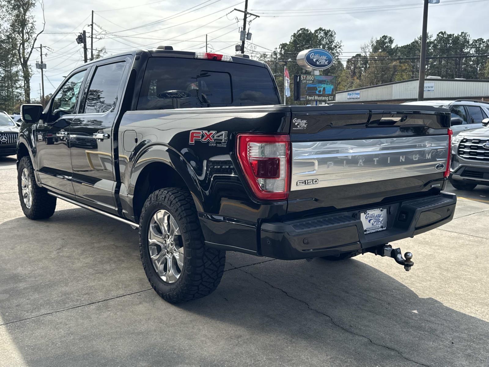 2022 Ford F-150 Platinum photo 4