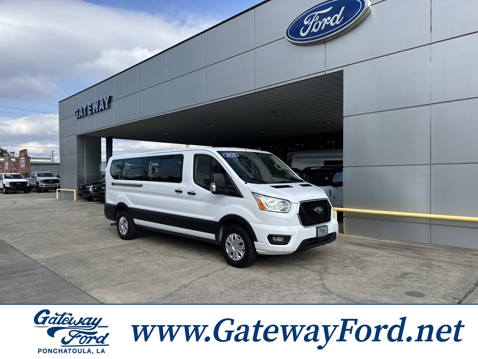 2022 Ford Transit Passenger Van XLT's photo