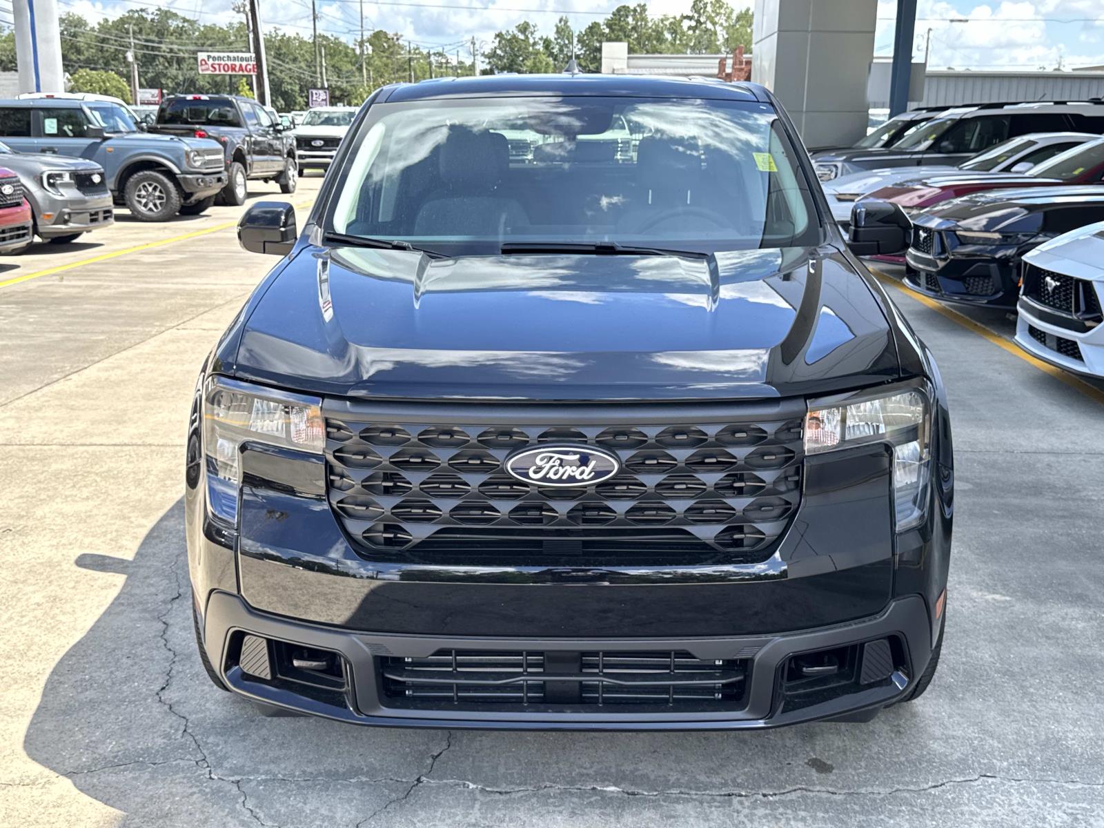 2025 Ford Maverick XLT photo 2