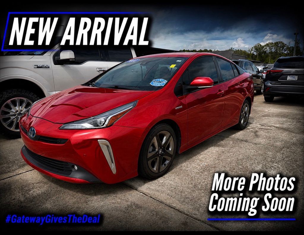 2022 Toyota Prius Limited FWD's photo
