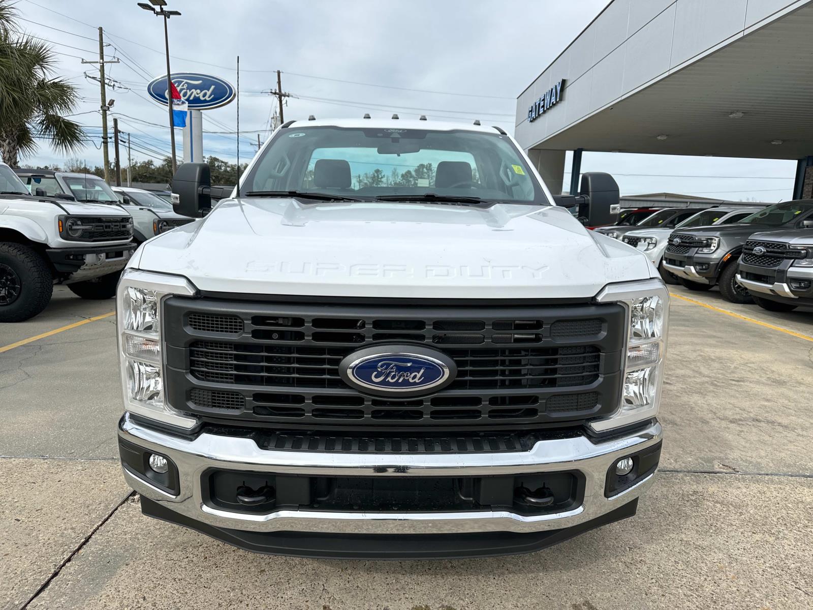 2025 Ford F-250 XL photo 2
