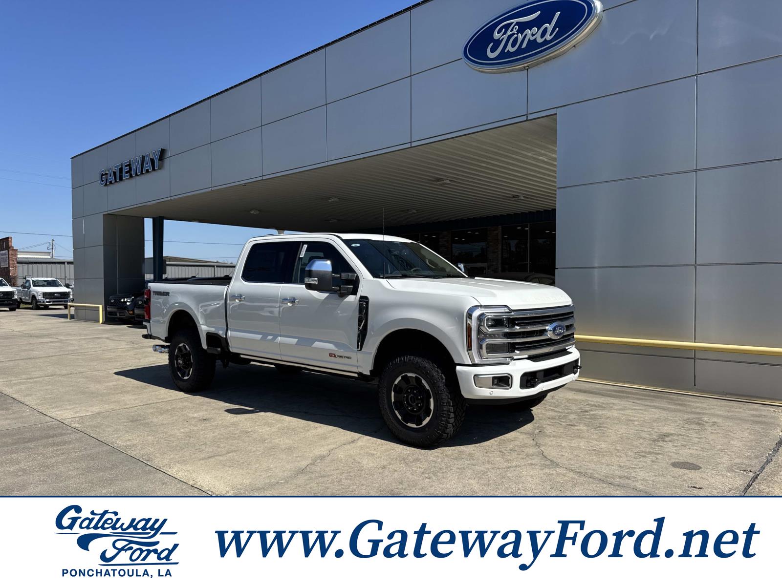 2026 Ford F-250 Super Duty Platinum's photo