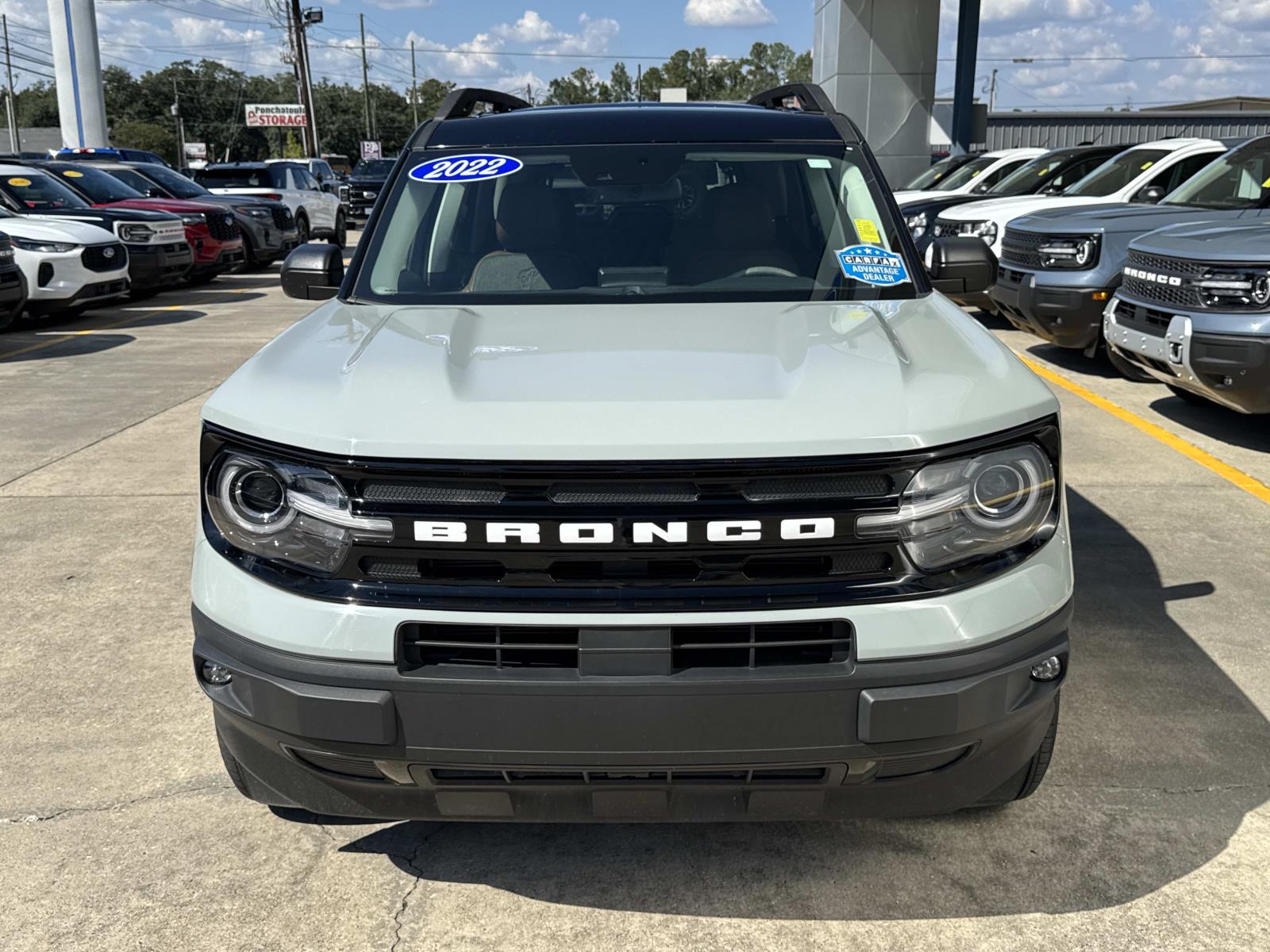 2022 Ford Bronco Sport Outer Banks photo 2