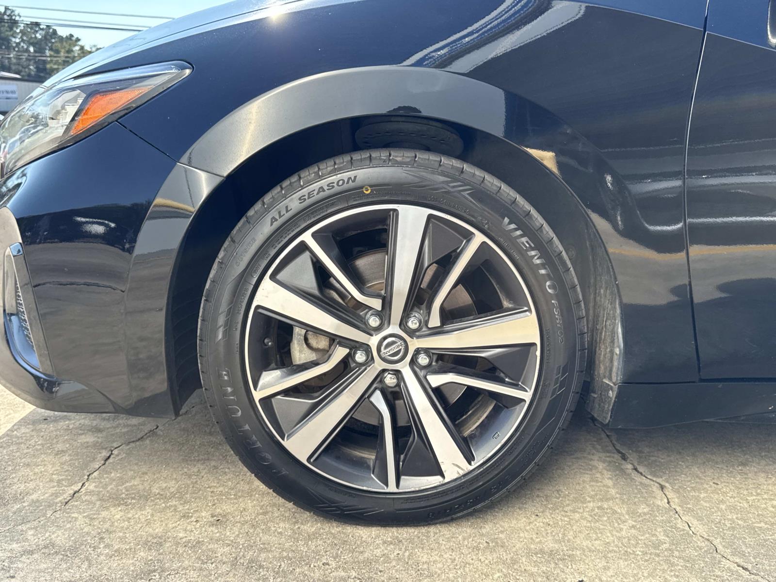 2020 Nissan Maxima SV photo 3