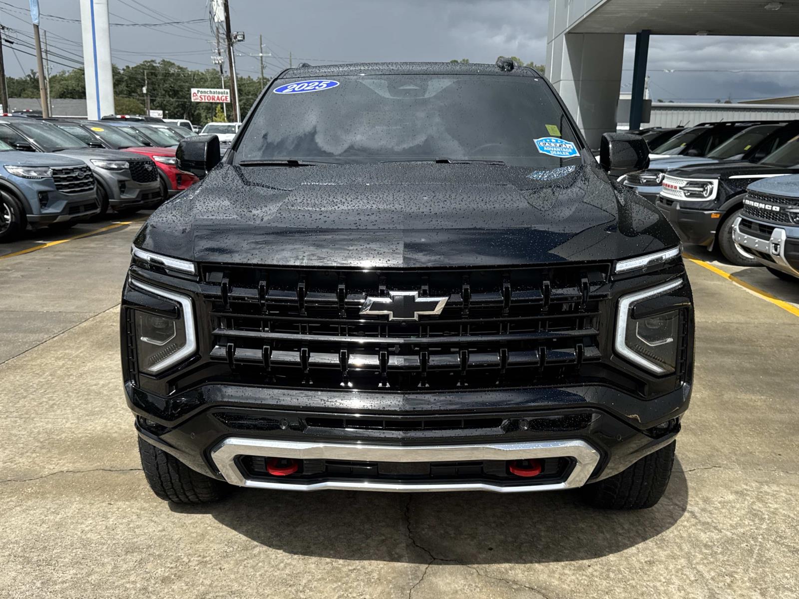 2025 Chevrolet Tahoe Z71 photo 2