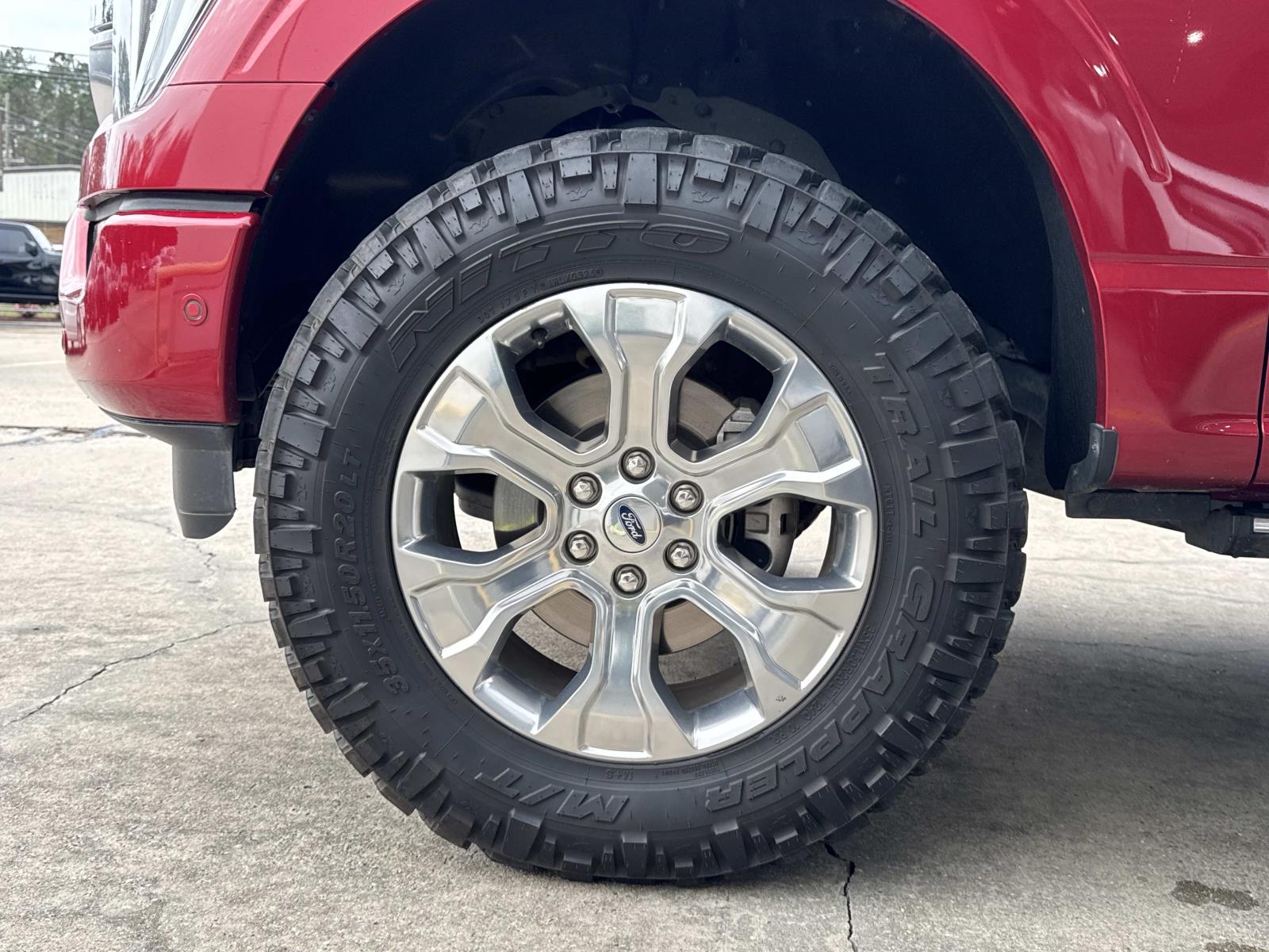 2023 Ford F-150 Platinum photo 3