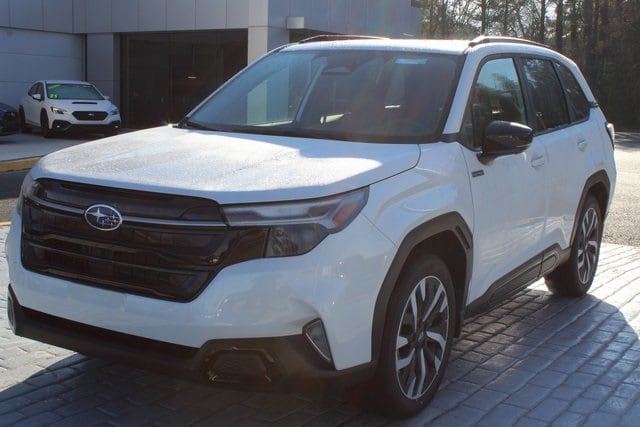 2025 Subaru Forester Touring's photo
